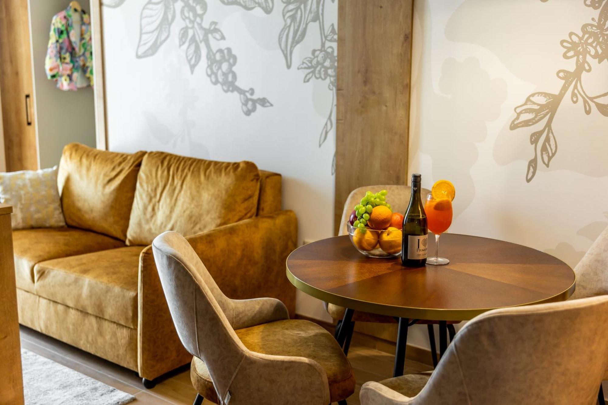 Bed and Breakfast Mokka House Panzio Miskolc Esterno foto